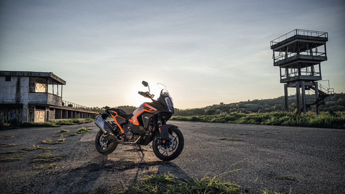 2023 KTM 1290 Super Adventure S. - KTM